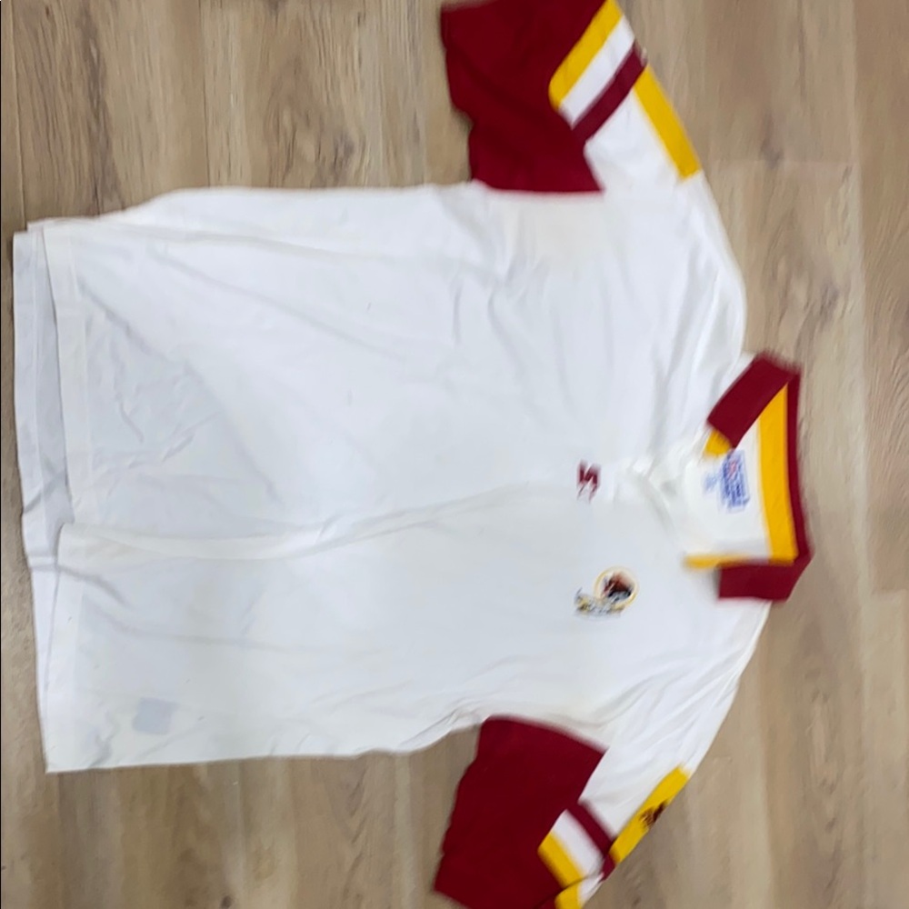 Washington Redskins shirt with collar & 3 buttons
